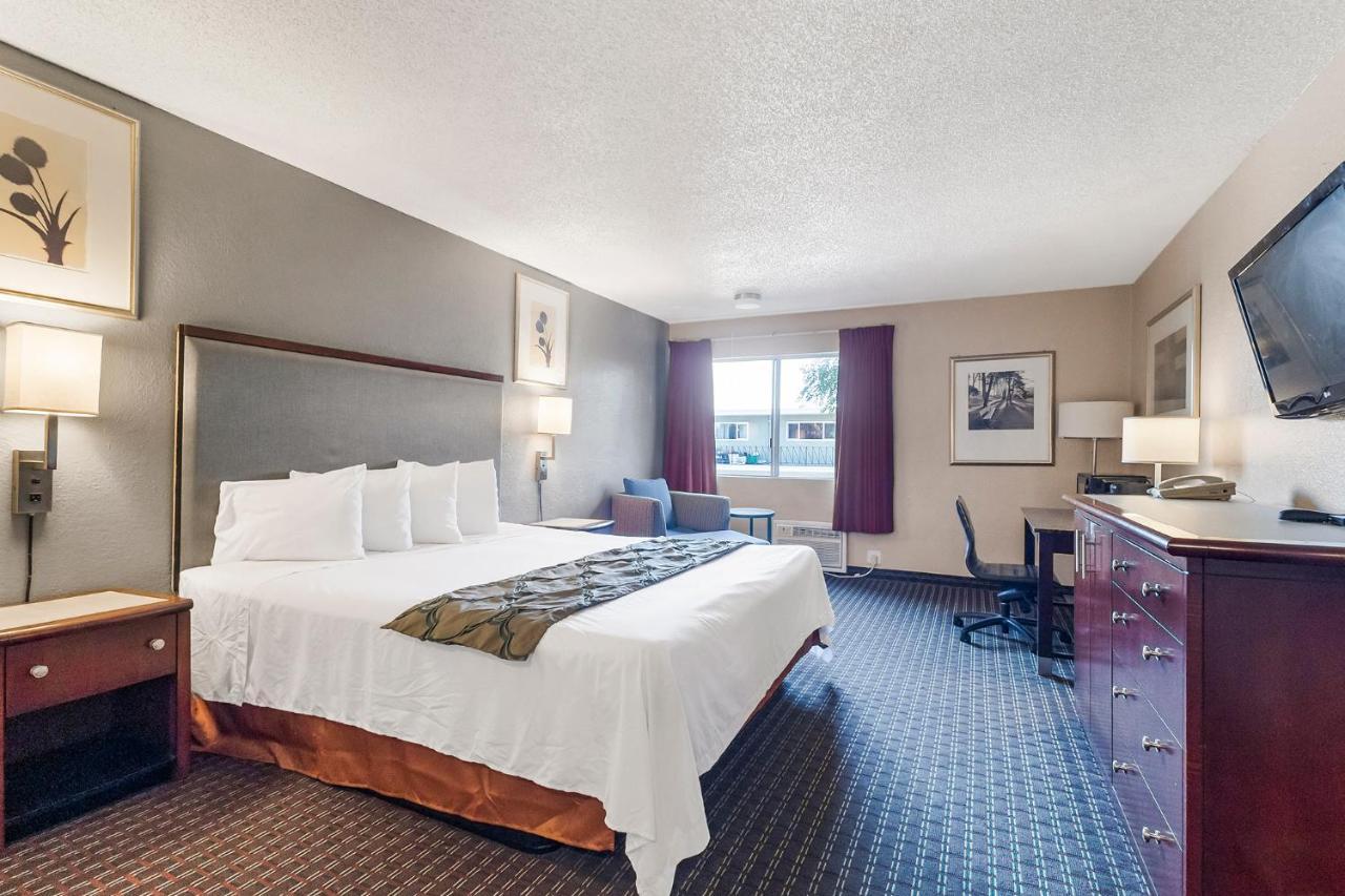 Heritage Inn Express Hayward Exteriör bild