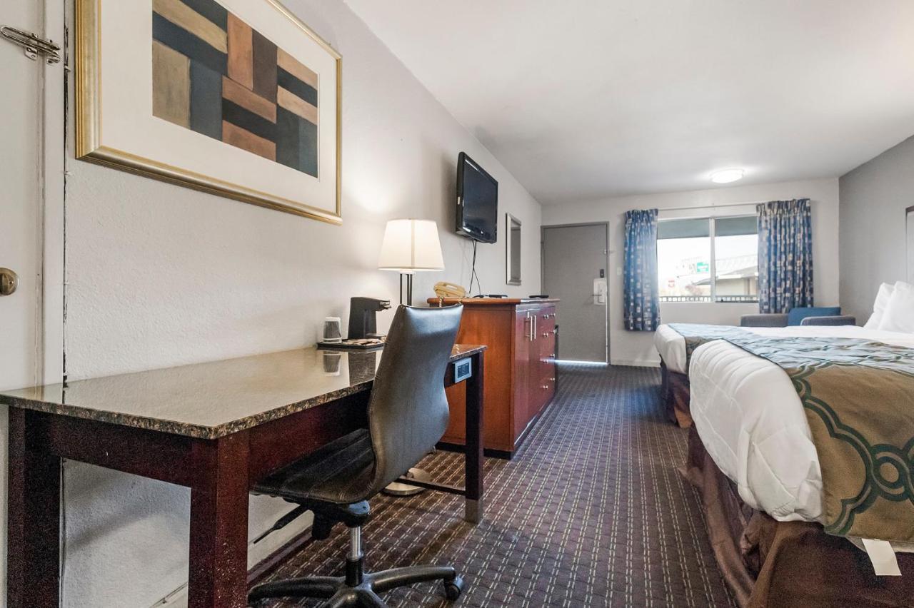 Heritage Inn Express Hayward Exteriör bild